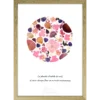 cadre bois clair avec un herbier en forme de lune pleine de couleur rose, pétales et fleurs pressées citation sur la planète