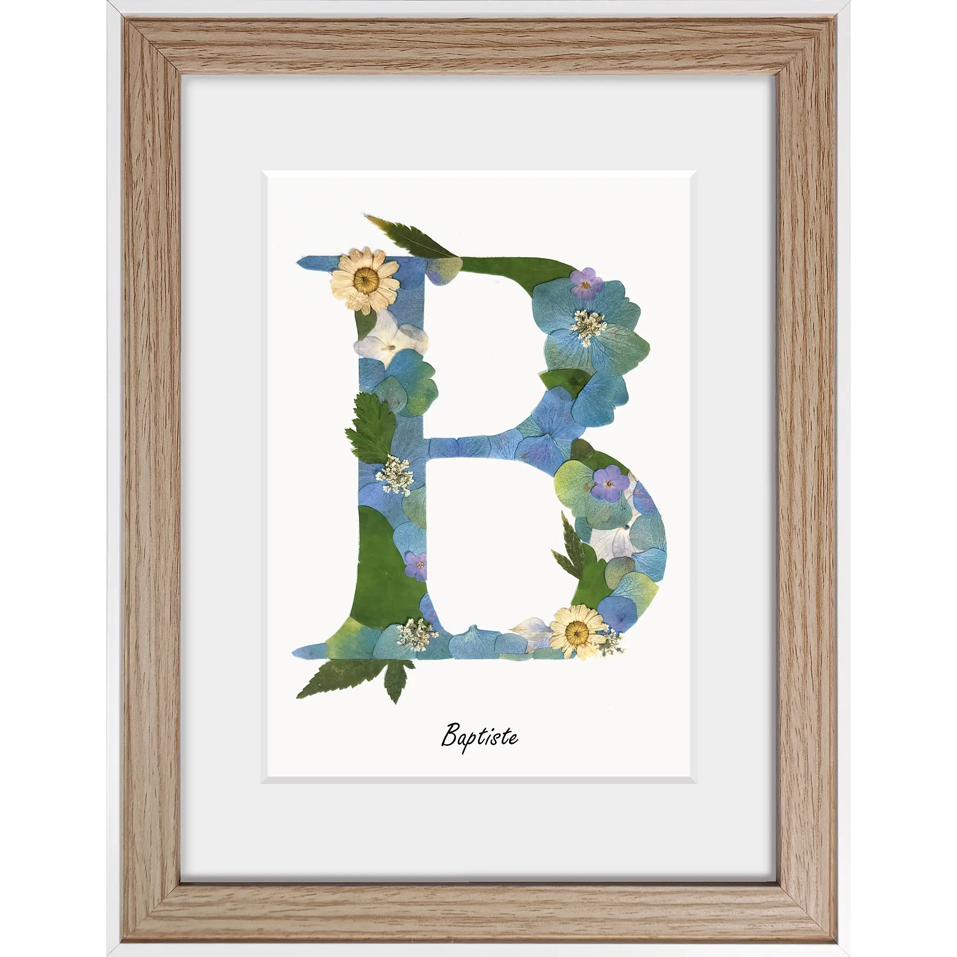 Herbier lettre B avec des nuances de bleue et vert sur fond blanc cadre bois clair